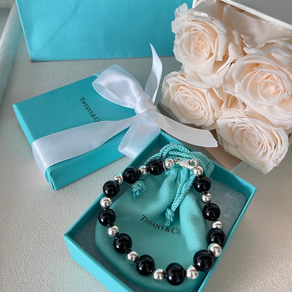 Tiffany & Co. Black Onyx Sterling Silver Bracelet 10 mm Sz 8.5” in Tiffany Box